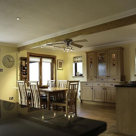Henshire B&B Dingwall Extérieur photo
