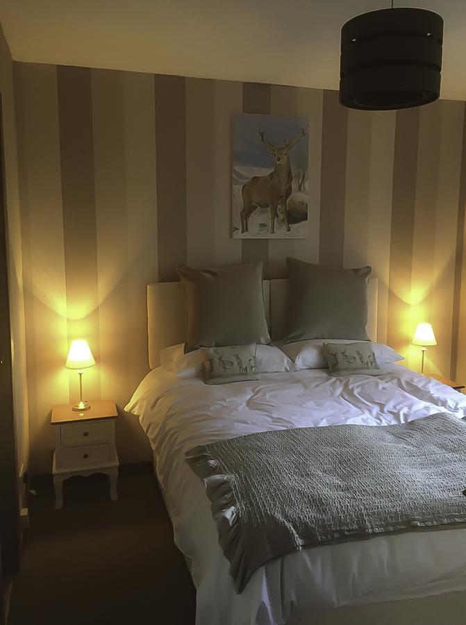 Henshire B&B Dingwall Extérieur photo